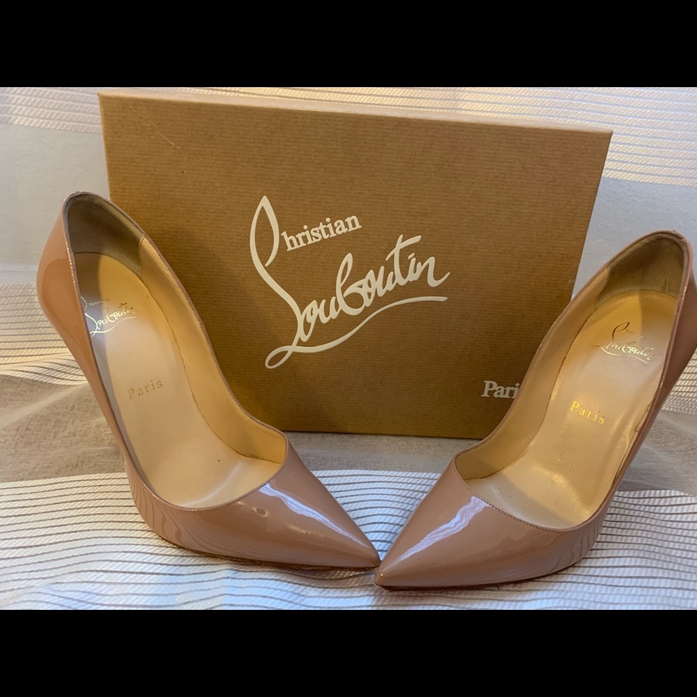 Christian Louboutin So Kate Nude